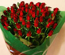 還暦祝いに60本のバラの花束をプレゼント